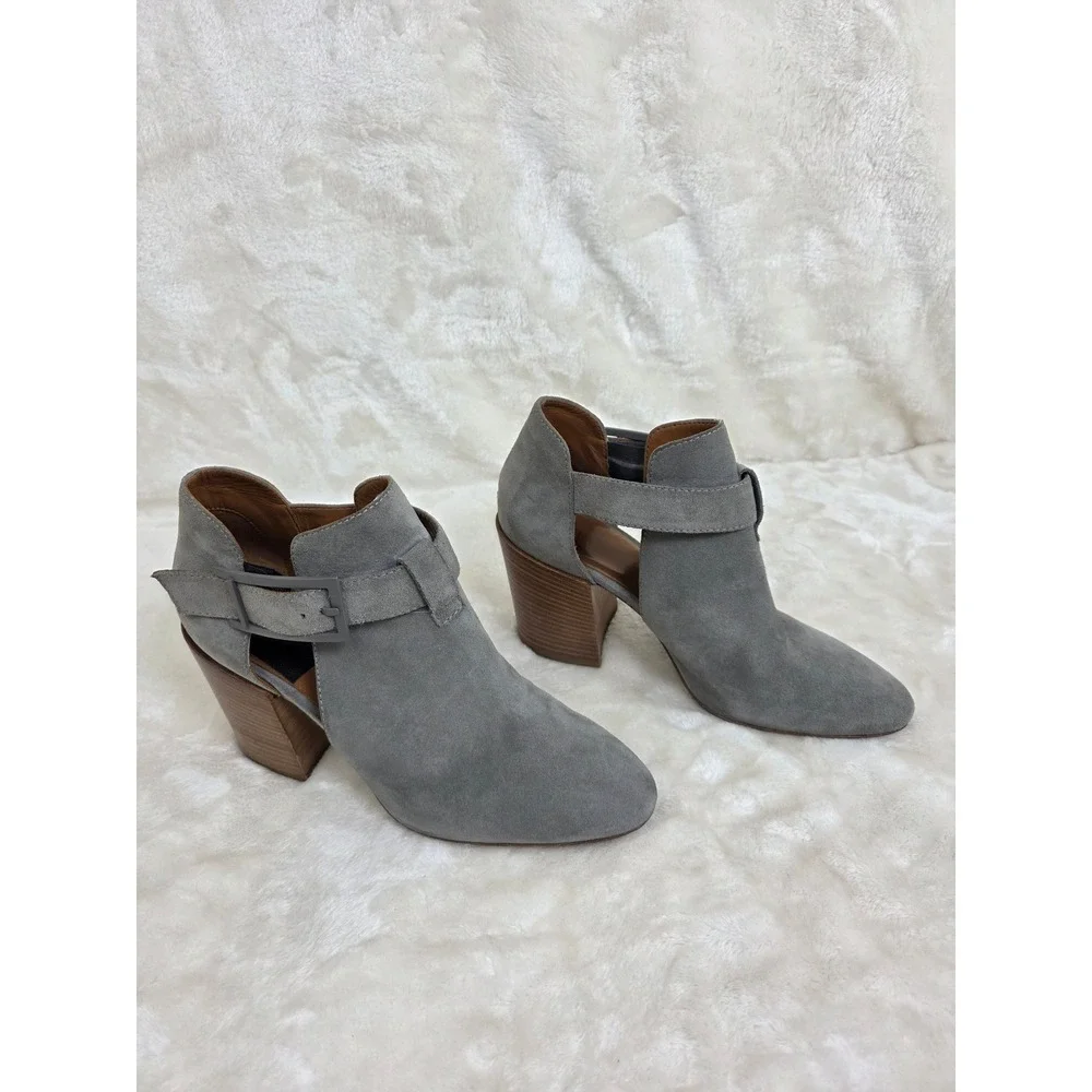 Aquatalia Freddie Grey Suede Cutout Ankle‎ Boots Block Heel Made in Italy